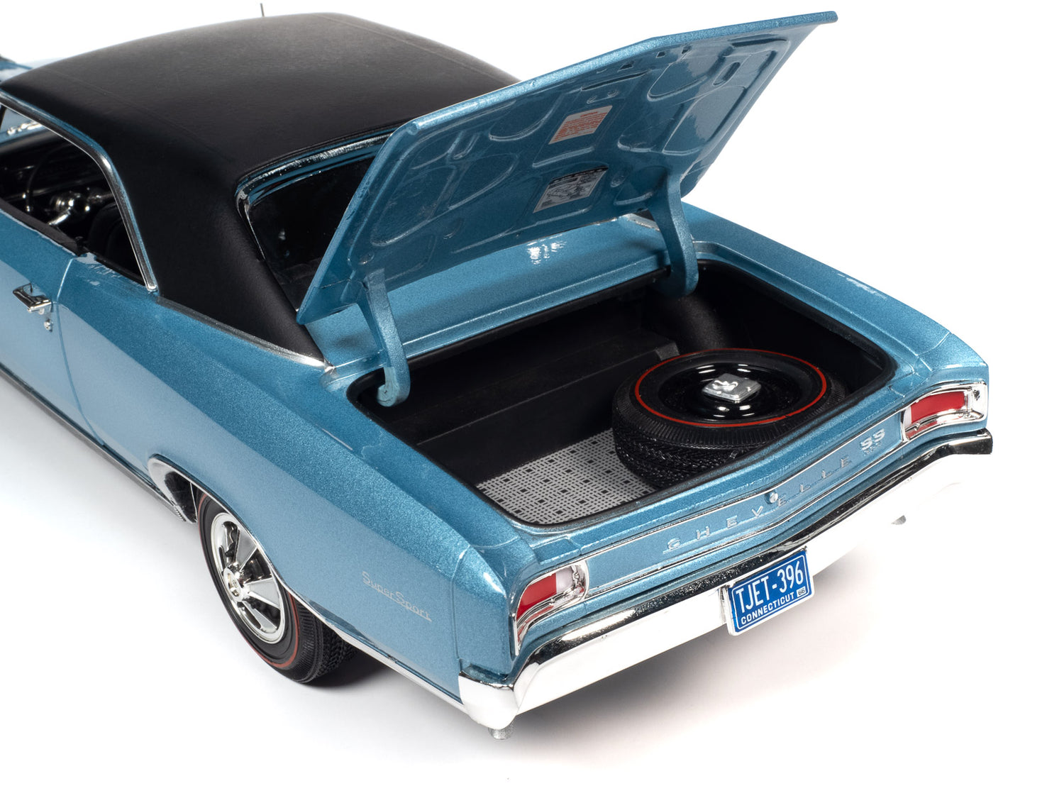 American Muscle 1966 Chevrolet Chevelle SS 396 Hardtop 1:18 Scale Diecast