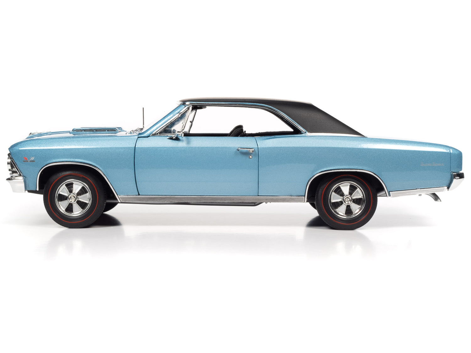 American Muscle 1966 Chevrolet Chevelle SS 396 Hardtop 1:18 Scale Diecast