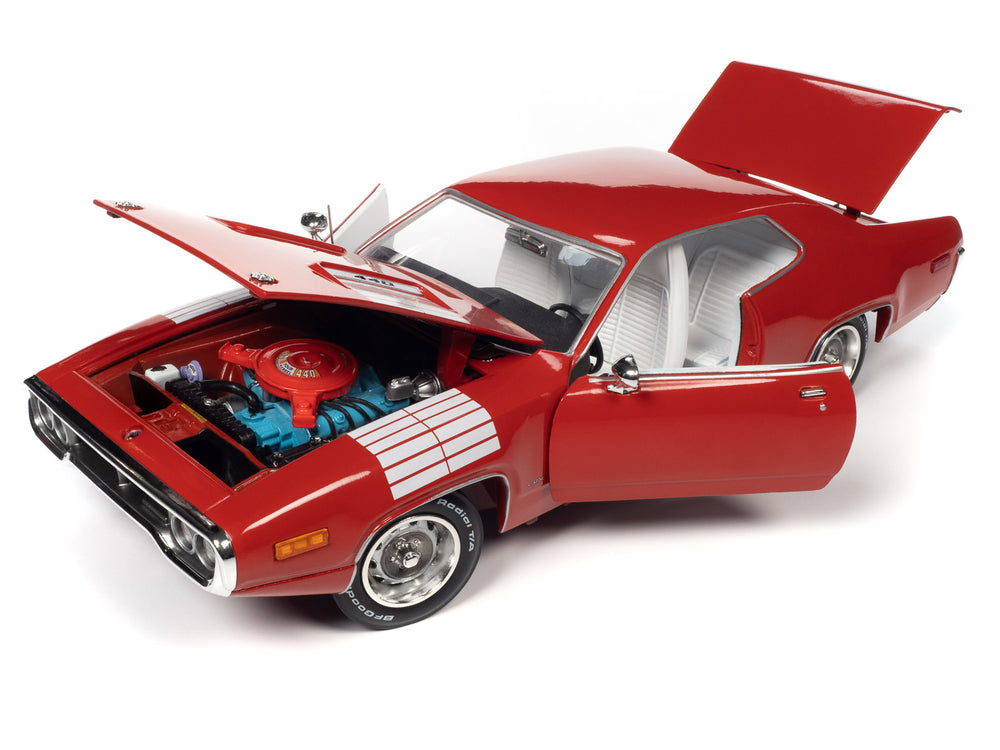 American Muscle 1972 Plymouth Road Runner GTX 1:18 Scale Diecast
