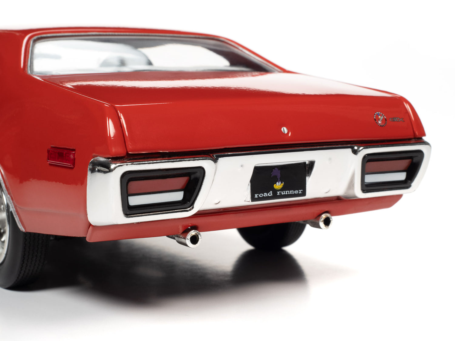 American Muscle 1972 Plymouth Road Runner GTX 1:18 Scale Diecast