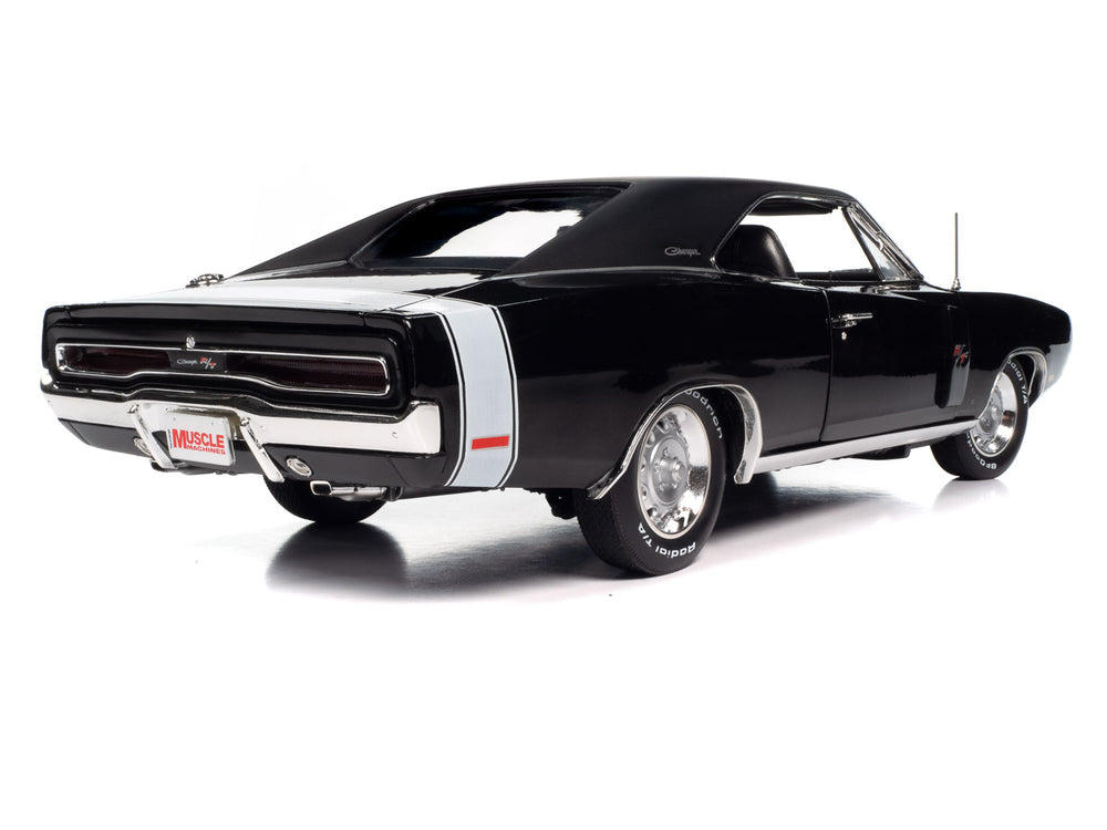American Muscle 1970 Dodge Charger R/T (Hemmings Muscle Machines) 1:18 Scale Diecast - Auto World Store