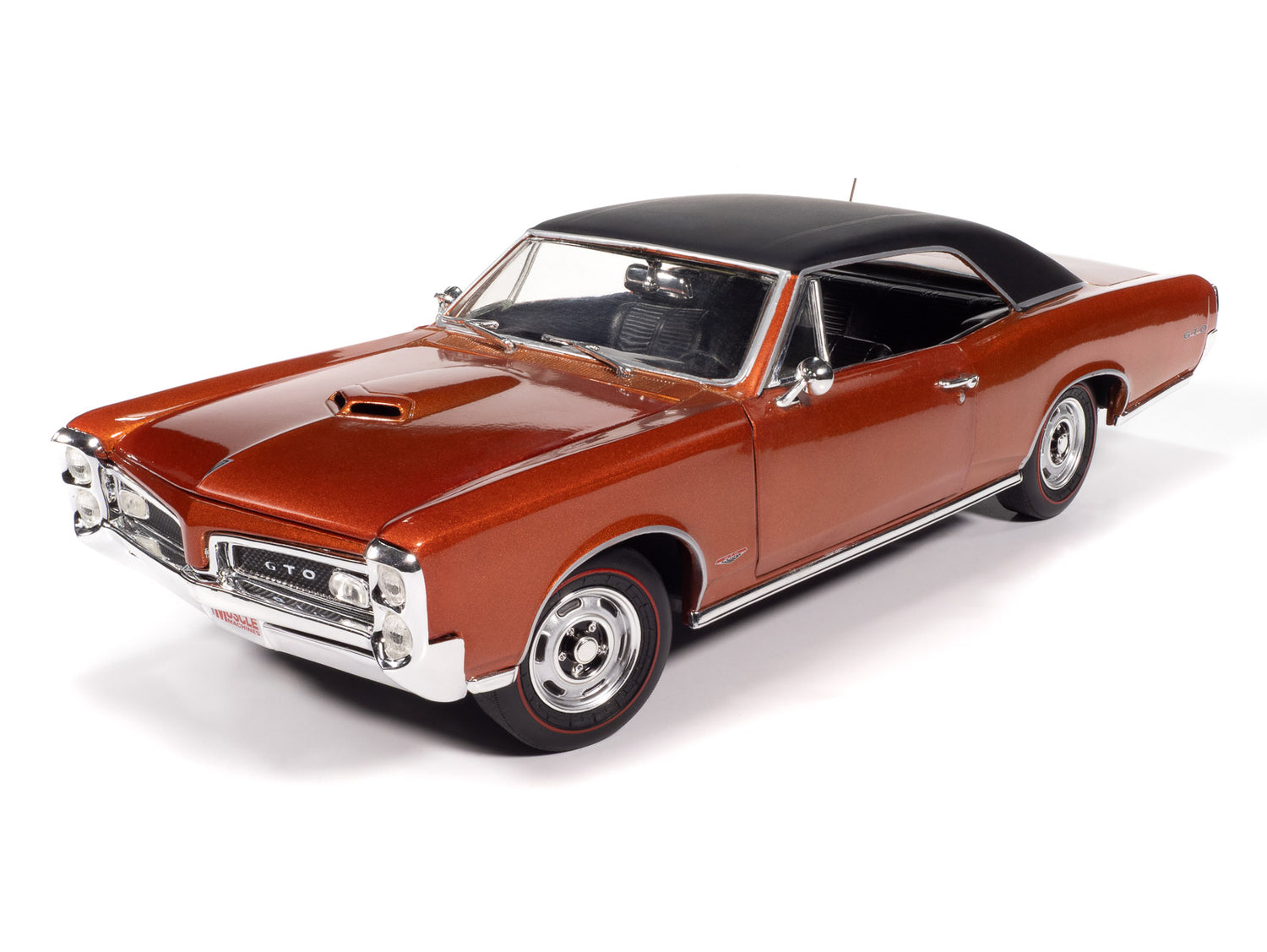 American Muscle 1966 Pontiac GTO Hardtop Hemmings Muscle Machines 1:18 Scale Diecast