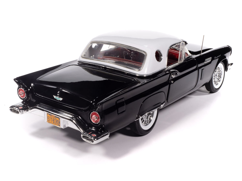 American Muscle 1957 Ford Thunderbird Roadster 1:18 Scale Diecast