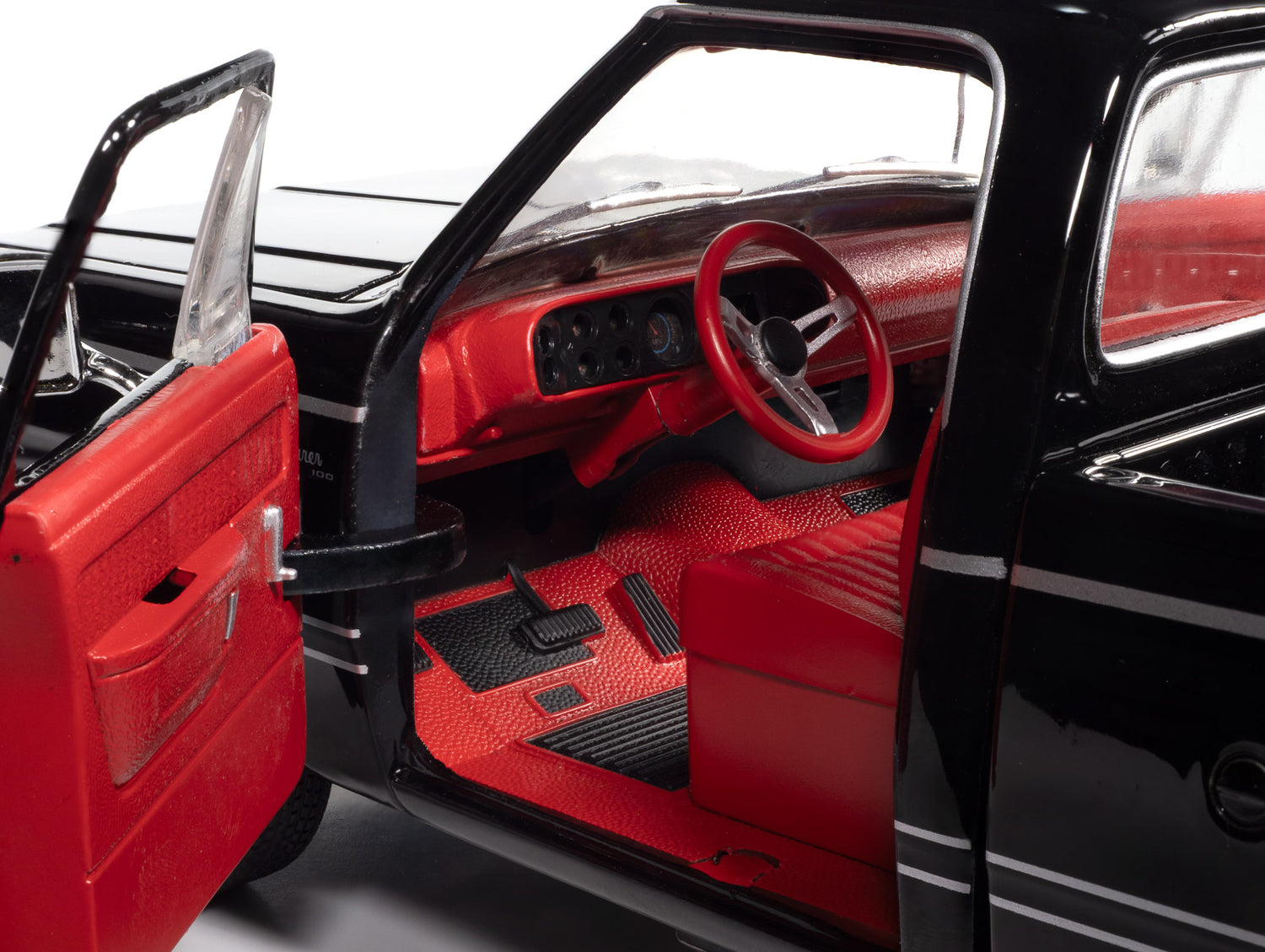 "PRE-ORDER" American Muscle 1979 Dodge SWB Sweptline Pickup Adventurer 1:18 Scale Diecast (DUE LATE JANUARY 2026)