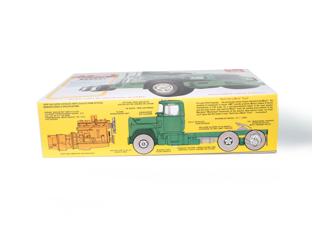 AMT Mack R685ST Semi Tractor 1:25 Scale Model Kit