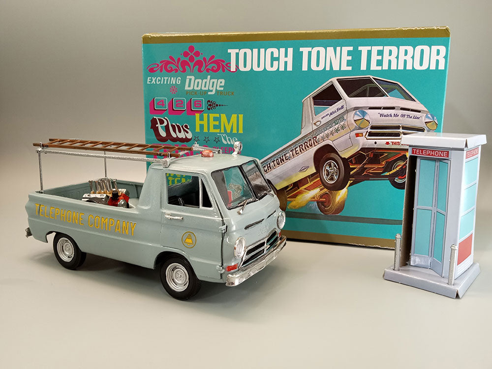 AMT 1966 Dodge A100 Pickup "Touch Tone Terror" 1:25 Scale Model Kit