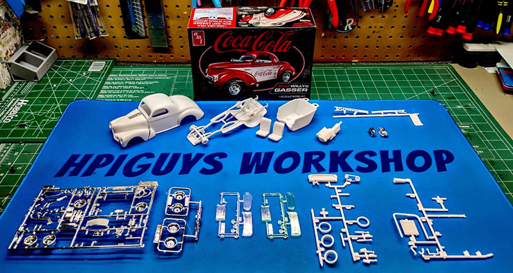 AMT 1940 Willys Coupe (Coke Race Team) 1:25 Scale Model Kit