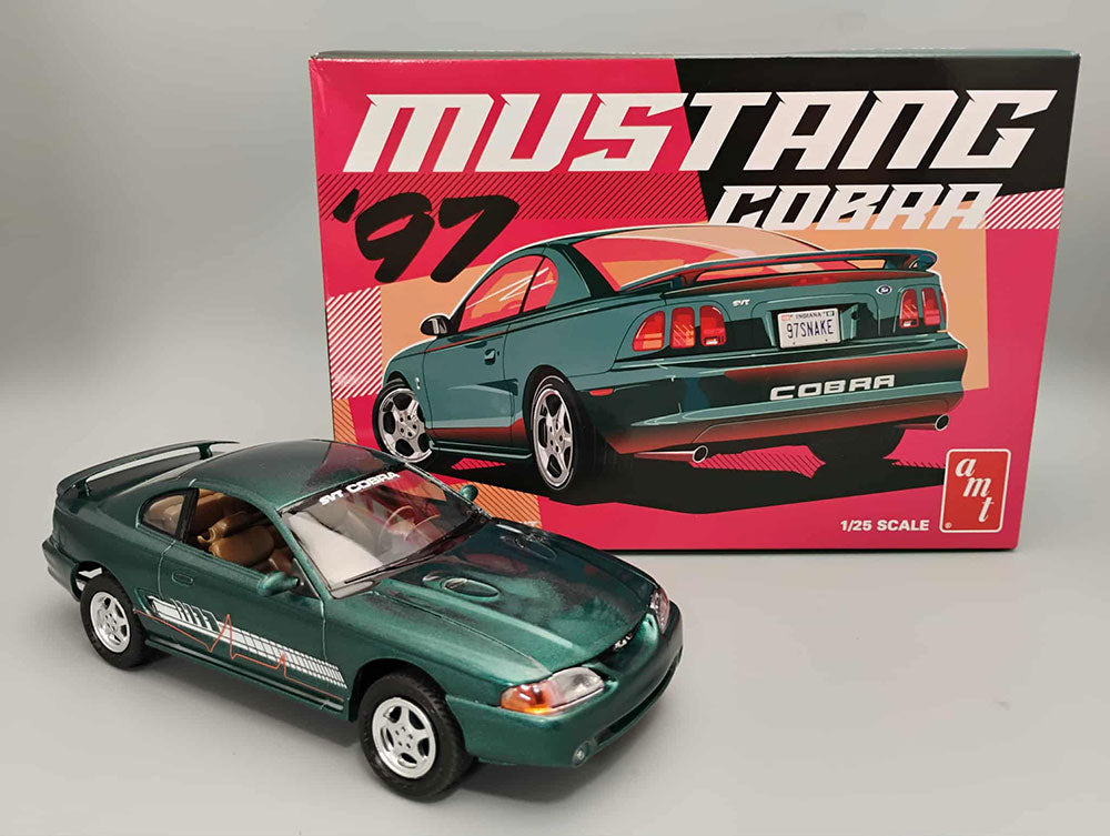 AMT 1997 Ford Mustang Cobra 1:25 Scale Model Kit