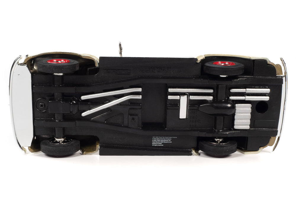 Auto World 1951 GMC Delivery Truck Miller High Life w/Resin Miller Girl Figure 1:25 Scale Diecast