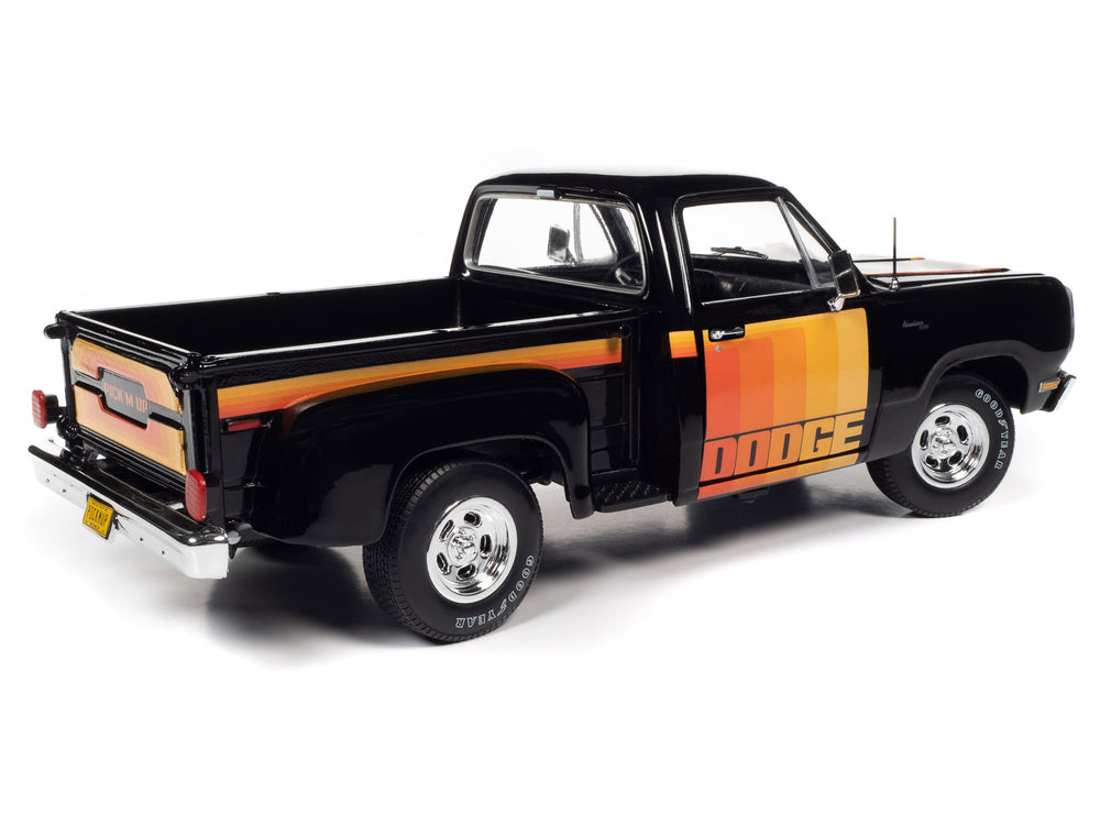 Auto World 1980 Dodge Pickup Step Side 1:18 Scale Diecast