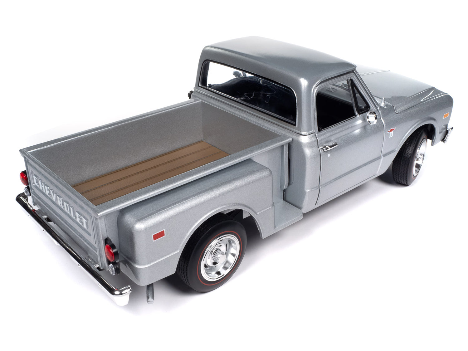 Auto World 1968 Chevy C10 Pickup Stepside 1:18 Scale Diecast