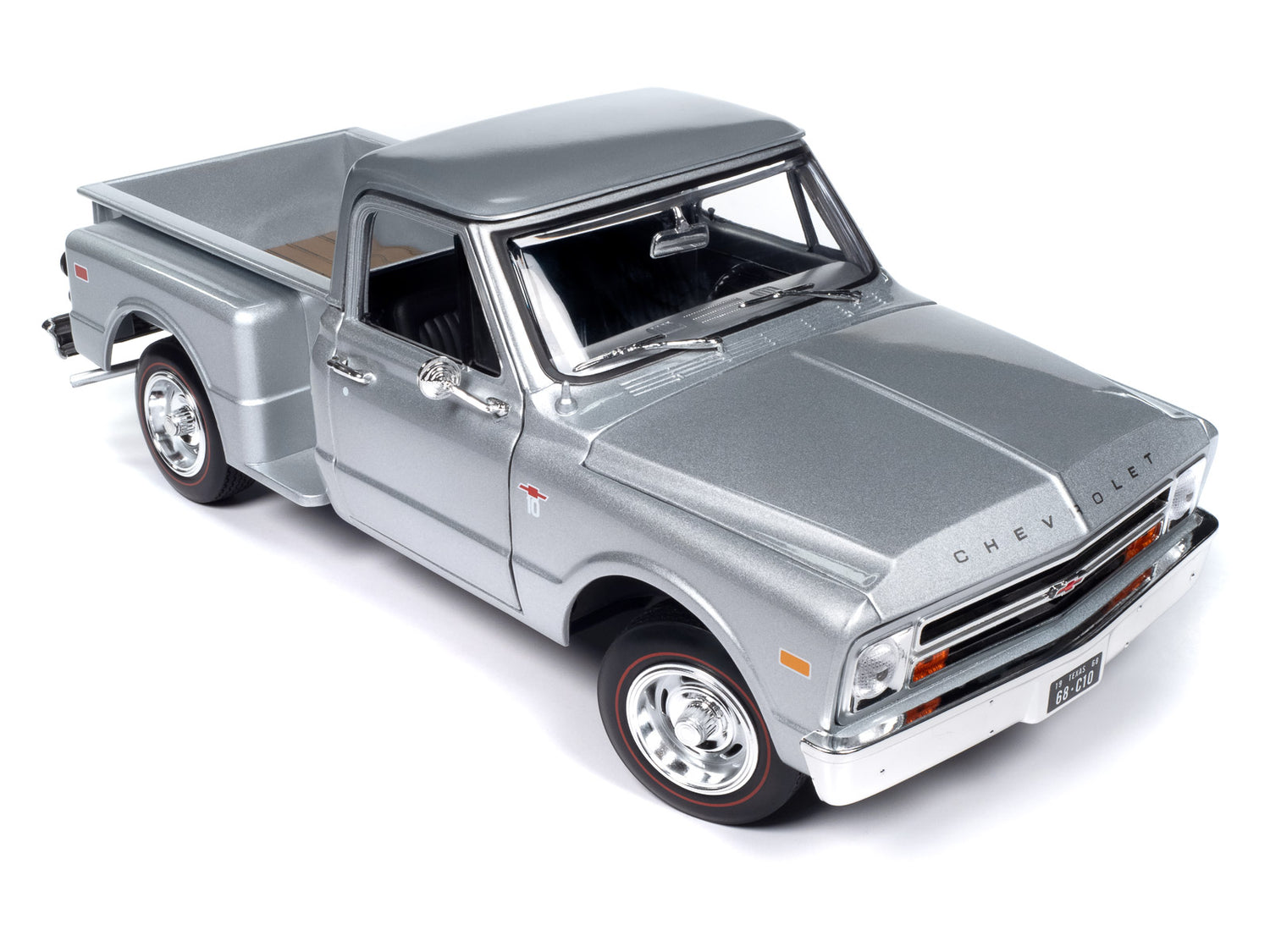 Auto World 1968 Chevy C10 Pickup Stepside 1:18 Scale Diecast