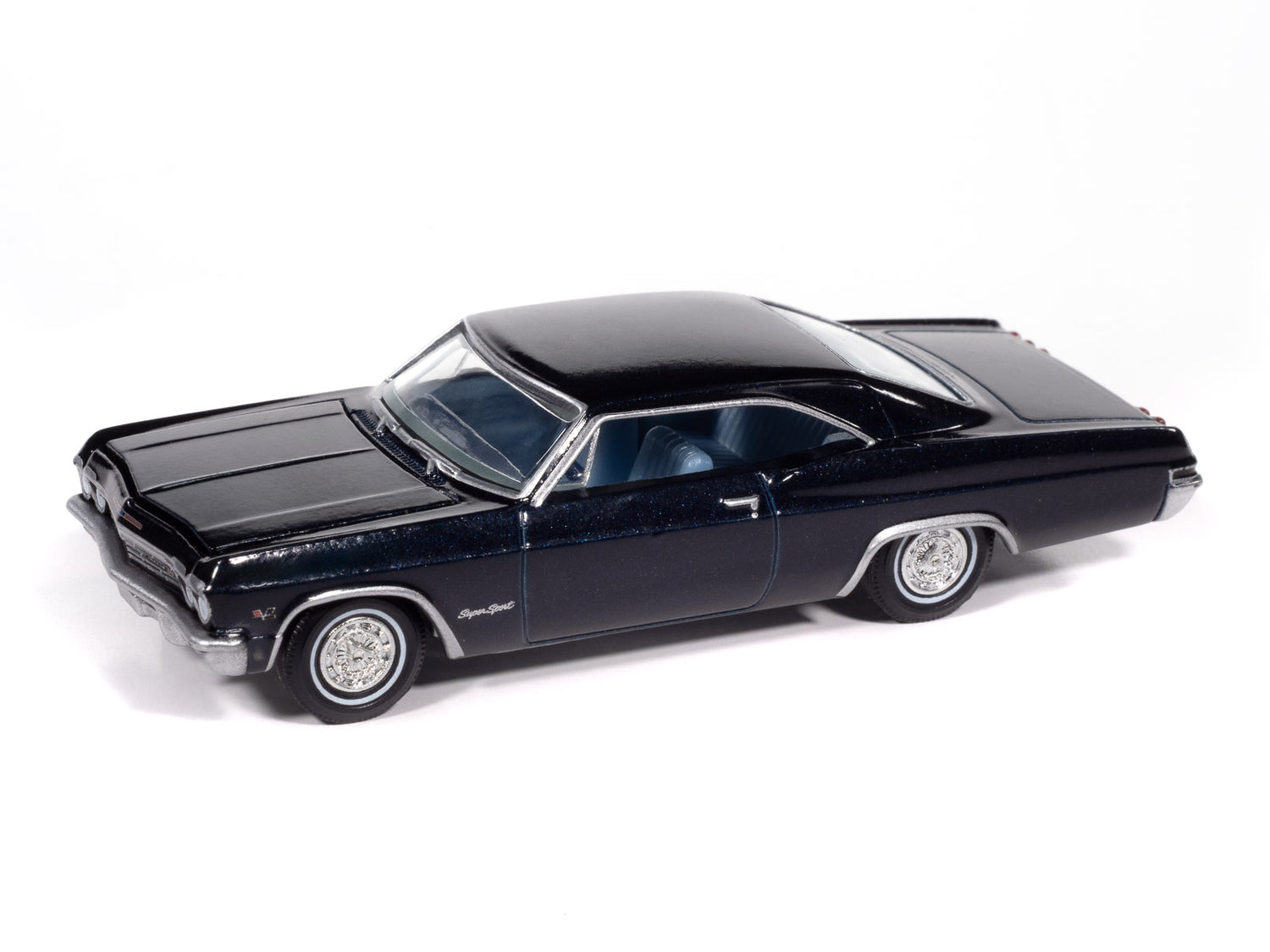 Auto World 1965 Chevrolet Impala (Danube Blue) 1:64 Diecast