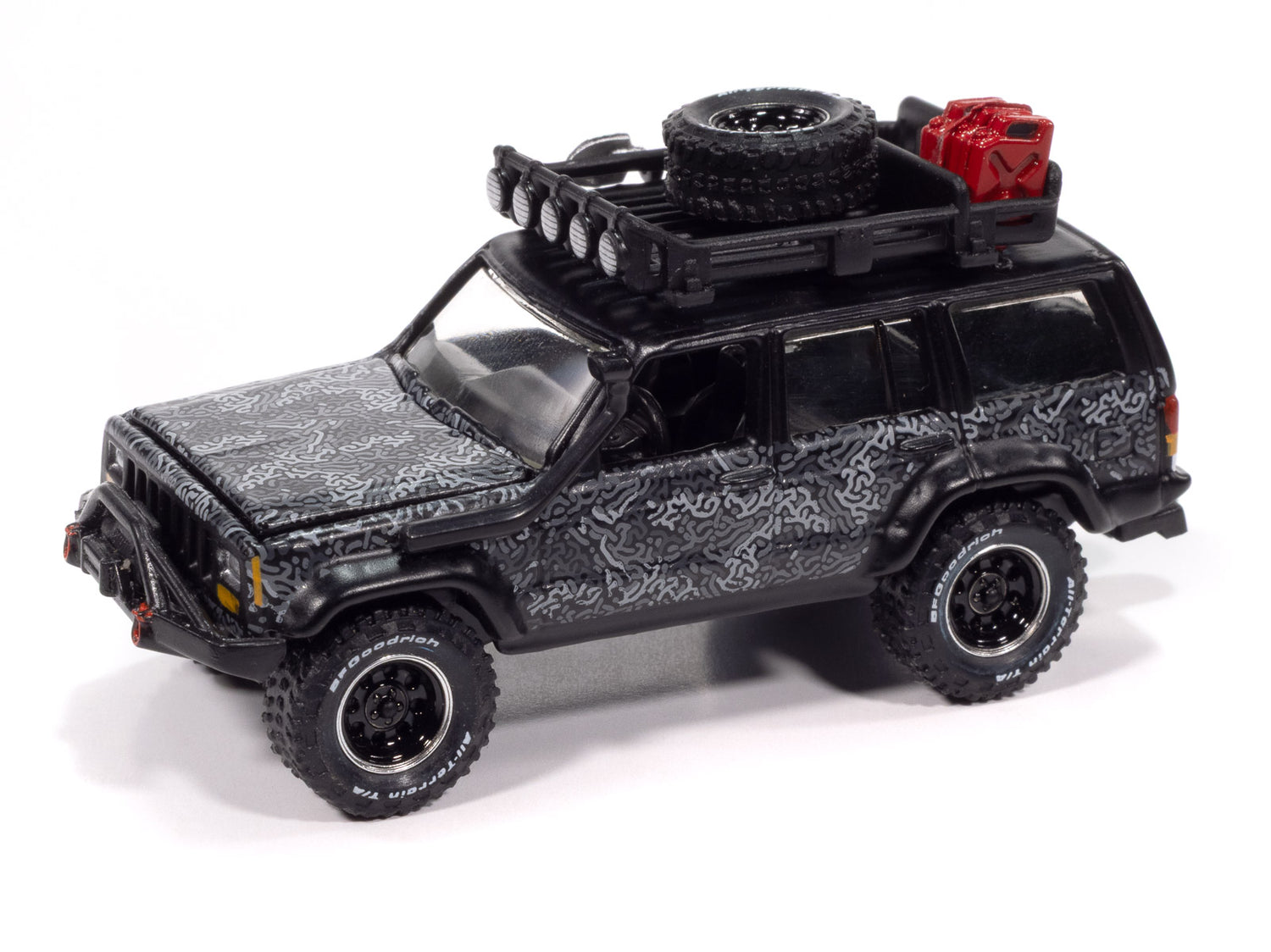 Johnny Lightning Jeep Cherokee XJ w/Tow Dolly 1:64 Diecast