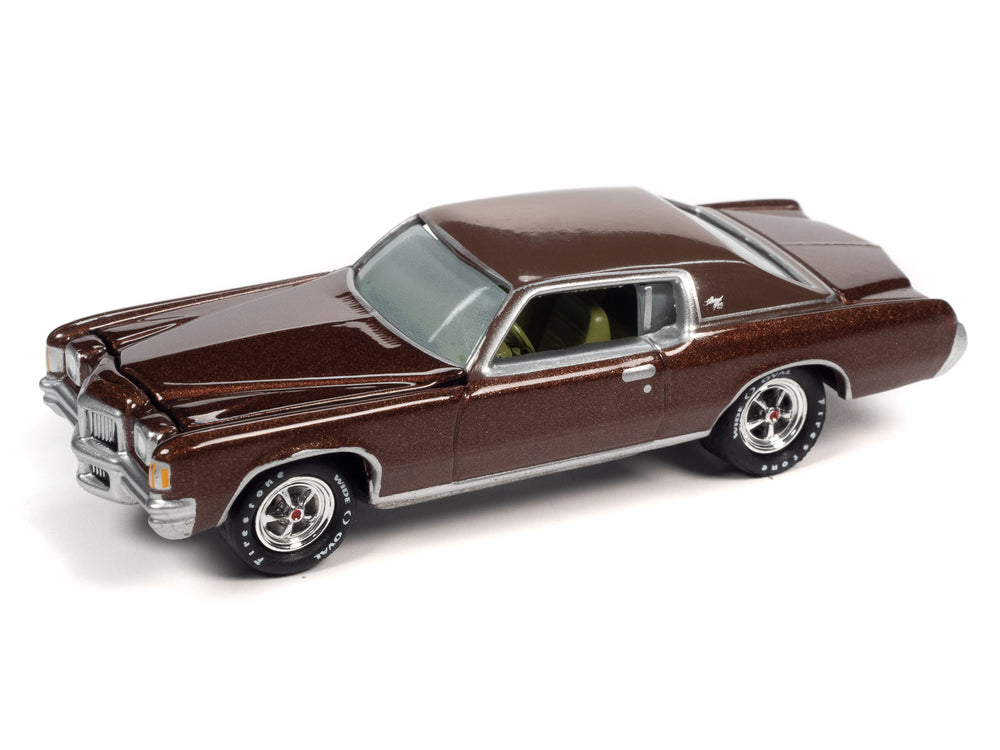 Johnny Lightning Classic Gold 1971 Pontiac Grand Prix (Bronzini Gold Metallic) 1:64 Scale Diecast