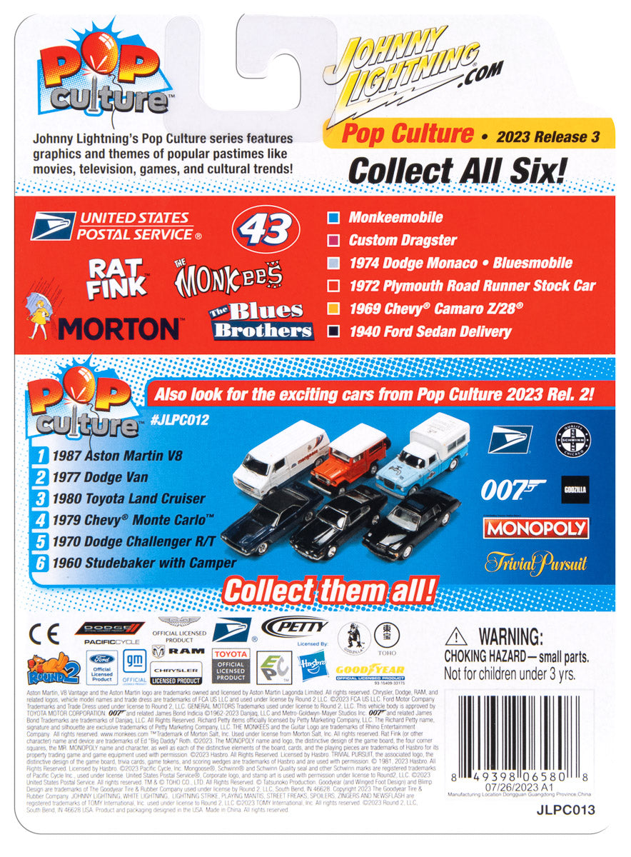 Johnny Lightning Richard Petty 1972 Plymouth Road Runner Stock Car 1:64 Scale Diecast