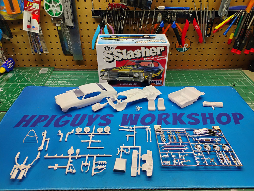 MPC 1972 Chevelle SS 454 1:25 Scale Model Kit