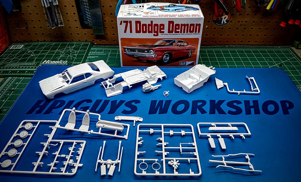 MPC 1971 Dodge Demon 1:25 Scale Model Kit