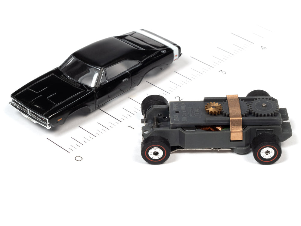 Auto World Thunderjet 1969 Dodge Charger R/T (Black) HO Scale Slot Car - Auto World Store
