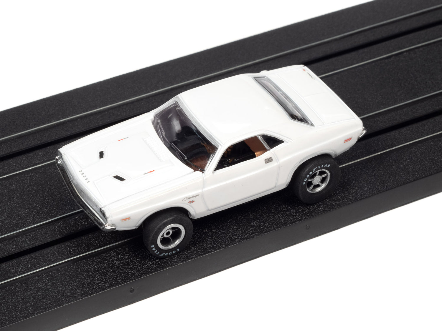 Auto World Xtraction 1970 Dodge Challenger HO Scale Slot Car