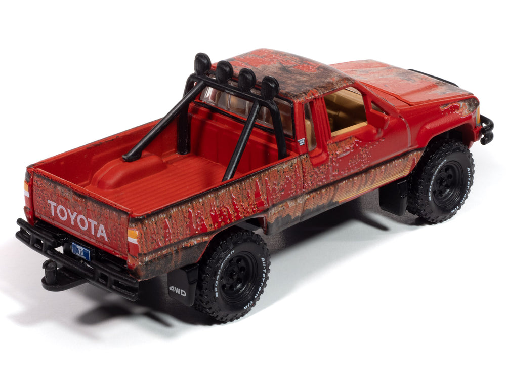 Johnny Lightning 1985 Toyota SR5 Pickup (Weathered) (Auto World Store Exclusive) 1:64 Diecast