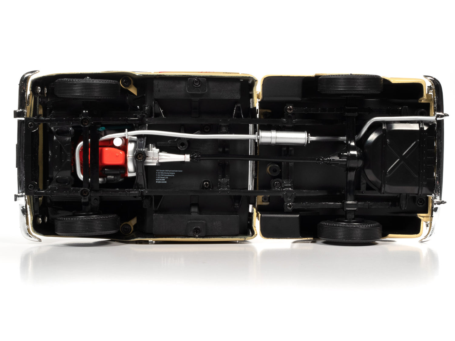 Auto World 1957 Chevrolet 3100 Stepside Pickup Truck Leinenkugel's 1:18 Scale Diecast