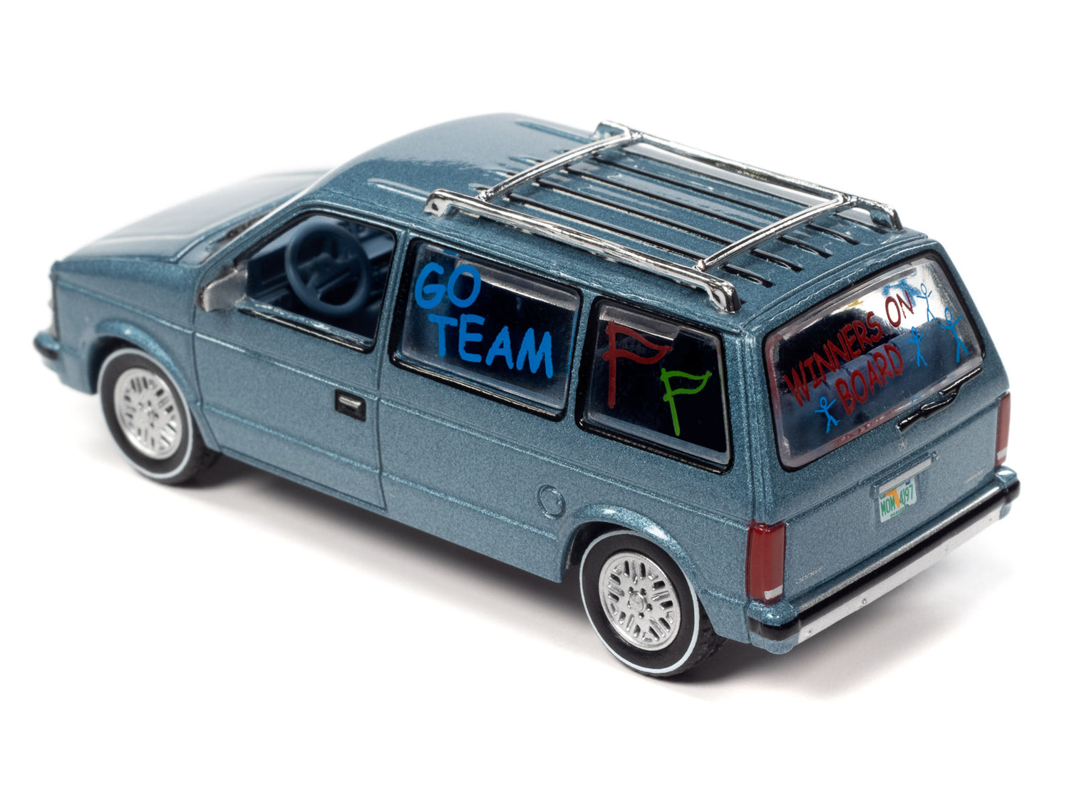 Auto World Worlds Best Mom 1984 Dodge Caravan w/Base & Trading Card (Silver/Blue) 1:64 Scale Diecast