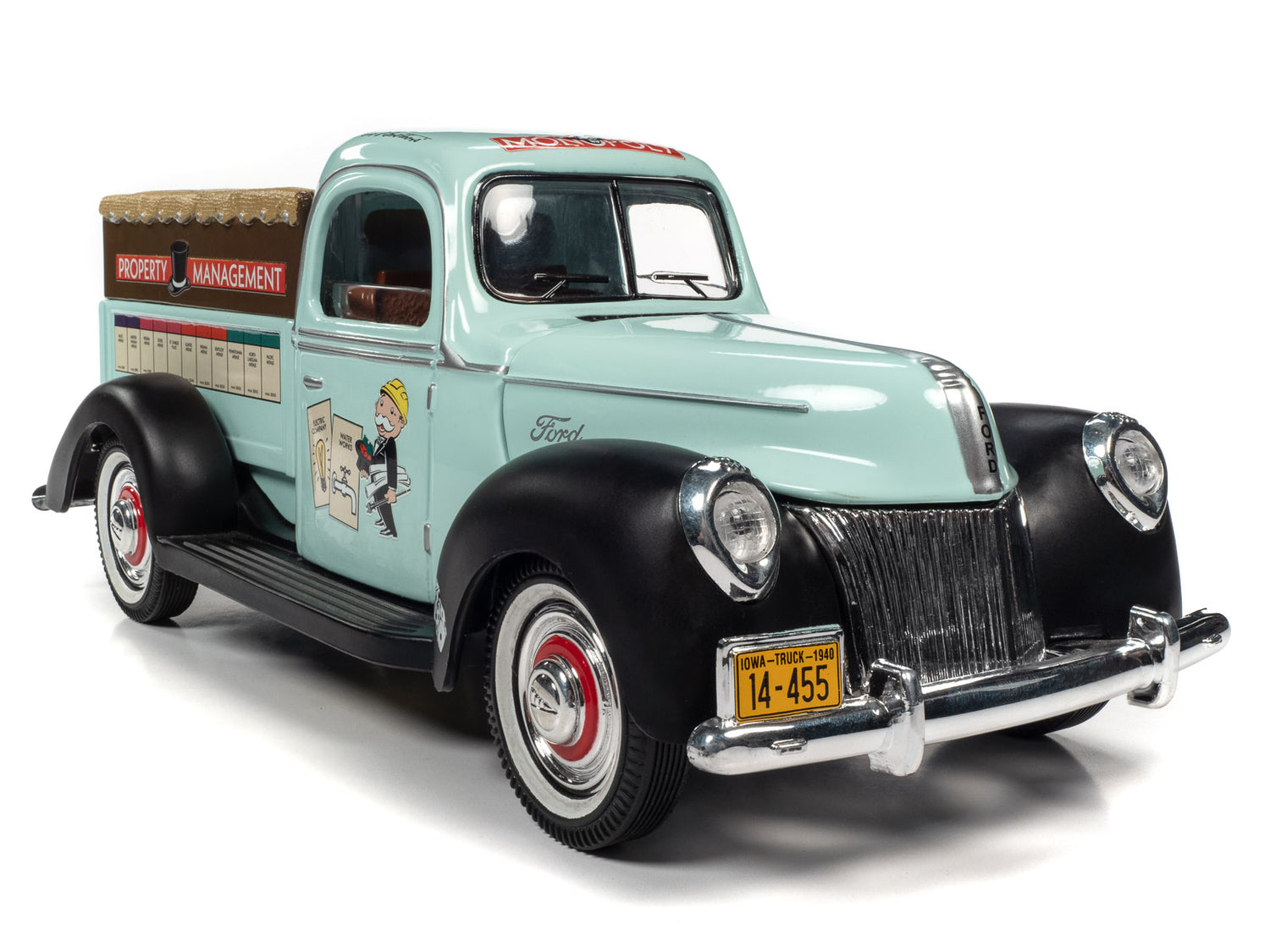 Auto World Monopoly 1940 Ford Property Management Truck w/Resin Figure 1:18 Scale Diecast