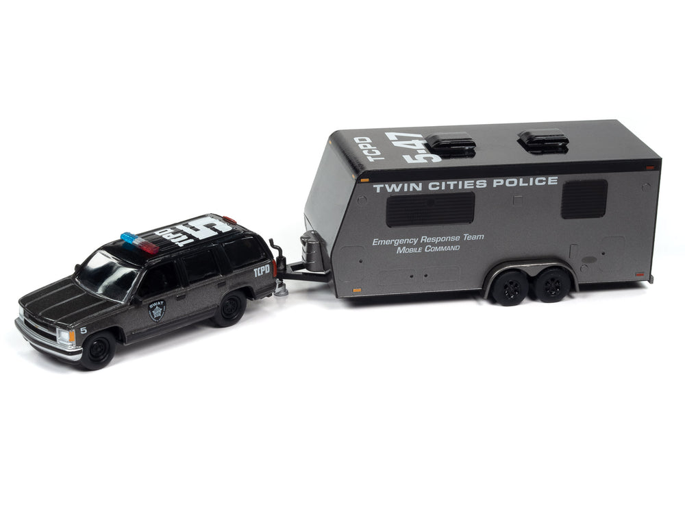 Johnny Lightning 1997 Chevy Tahoe w/Camper Trailer (Police SWAT) 1:64 Diecast