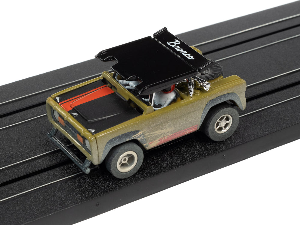 Auto World Xtraction 1971 Ford Baja Bronco (Green) HO Scale Slot Car