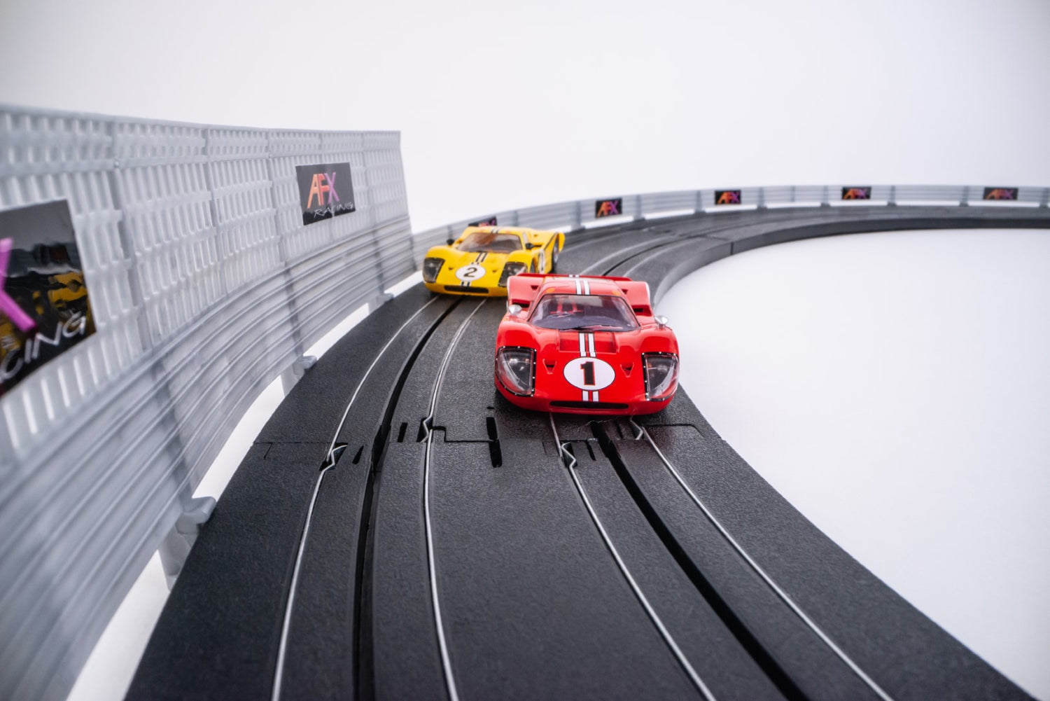 AFX Catch Fence (8) HO Scale