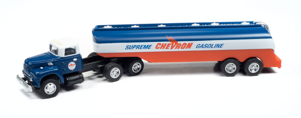 Classic Metal Works 31206 Ho 1954 IH R 190 Tractor w Tanker Trailer Chevron