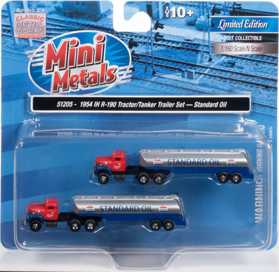 Classic Metal Works 1954 IH R-190 Tractor w/Tanker Trailer 2-Pack (Standard Oil) 1:160 N Scale