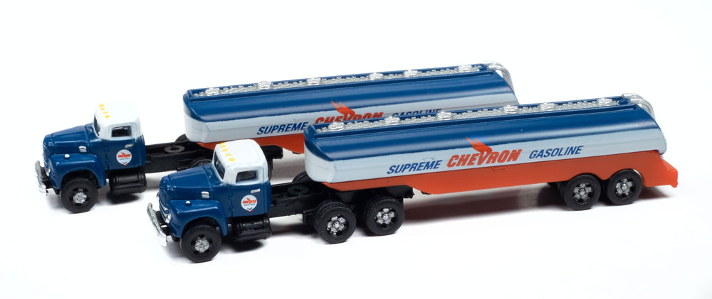 Classic Metal Works 1954 IH R-190 Tractor w/Tanker Trailer 2-Pack (Chevron) 1:160 N Scale