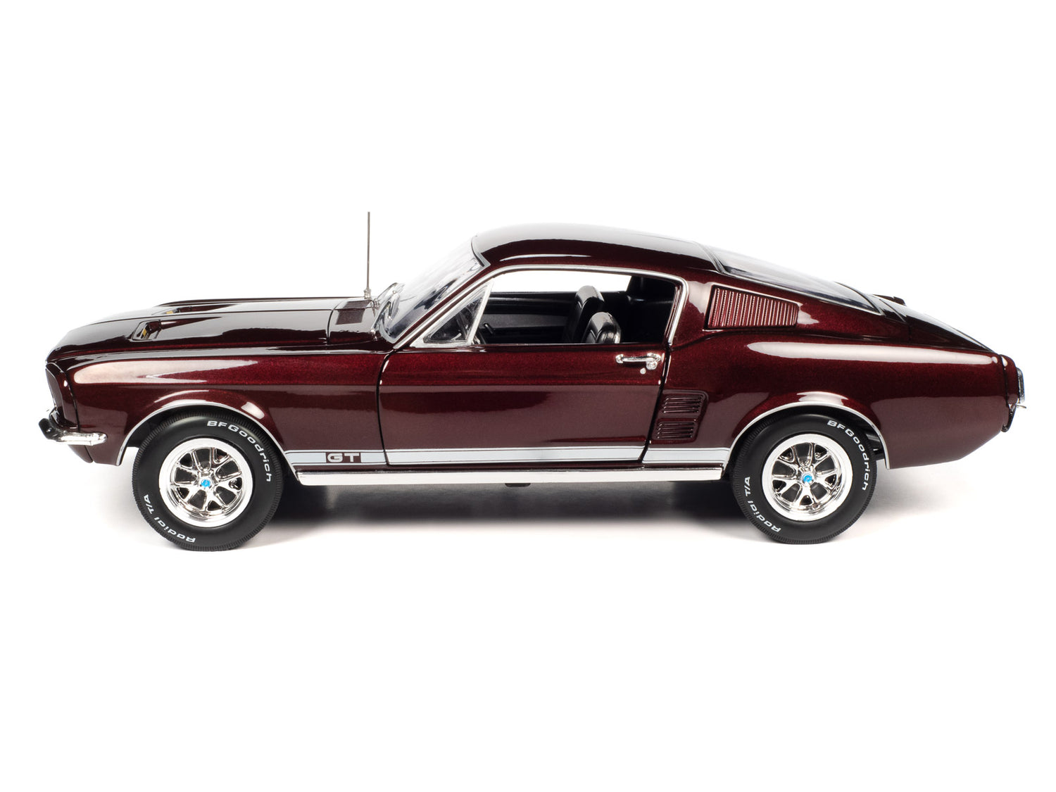 American Muscle 1967 Ford Mustang GT 2+2 1:18 Scale Diecast