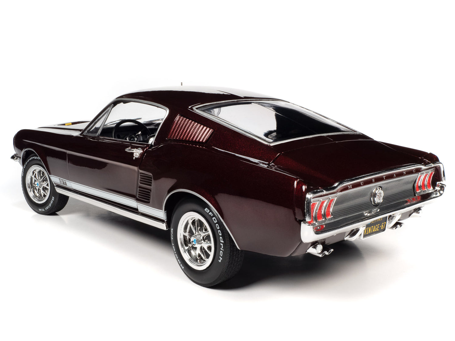 American Muscle 1967 Ford Mustang GT 2+2 1:18 Scale Diecast