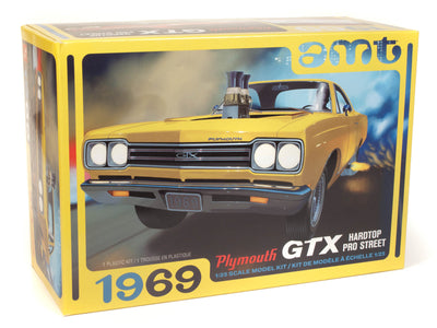 AMT 1969 Plymouth GTX Hardtop Pro Street 1:25 Scale Model Kit