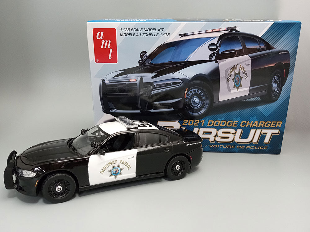 AMT 2021 Dodge Charger Police Pursuit 1:25 Scale Model Kit