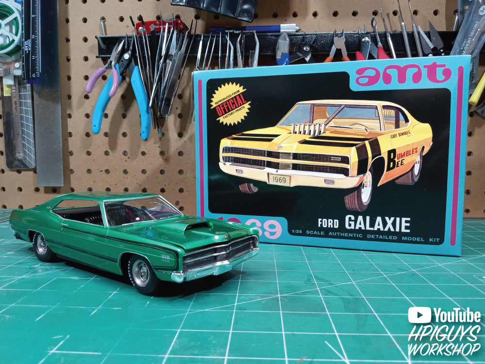 AMT 1969 Ford Galaxie Hardtop 1:25 Scale Model Kit