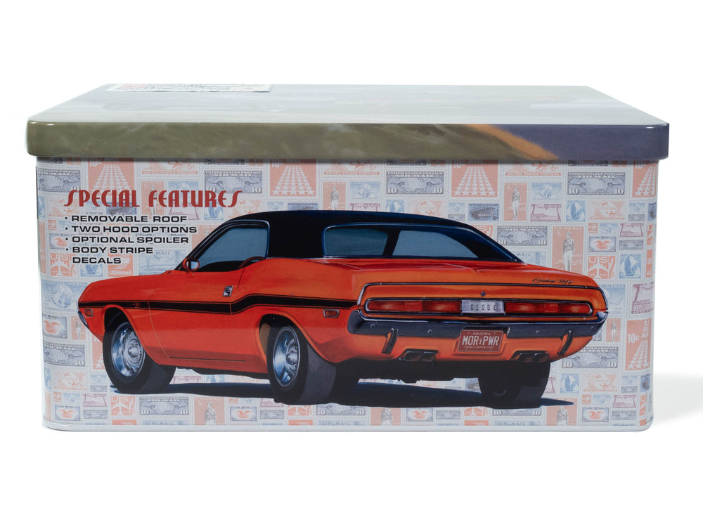AMT 1970 Dodge Challenger USPS (TIN) 1:25 Scale Model Kit
