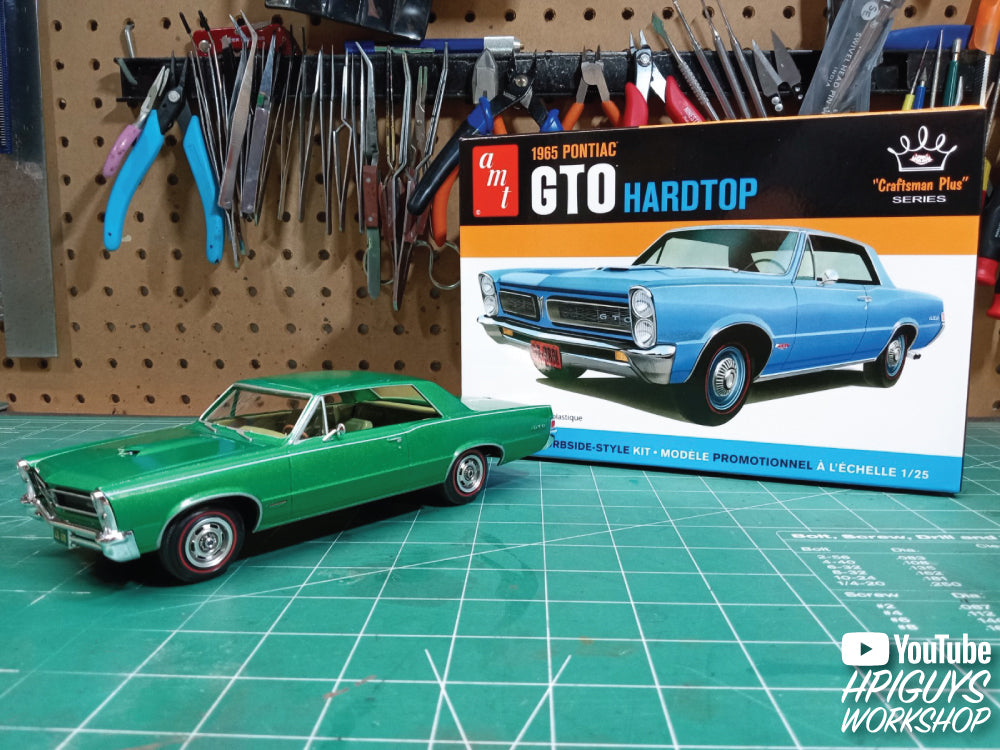 AMT 1965 Pontiac GTO Hardtop Craftsman Plus 1:25 Scale Model Kit