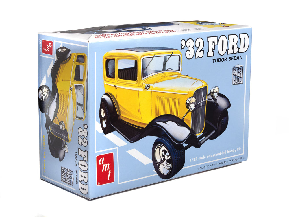 AMT 1932 Ford Sedan Street Rods Series 1:25 Scale Model Kit - Auto World Store