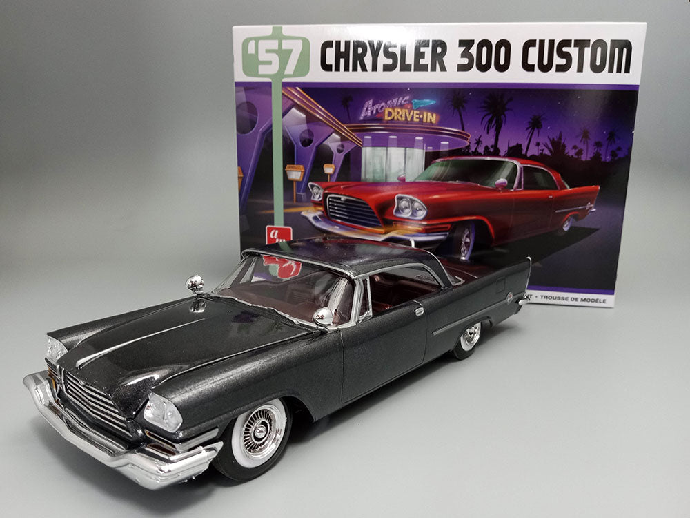 AMT 1957 Chrysler 300 Custom Version 1:25 Scale Model Kit