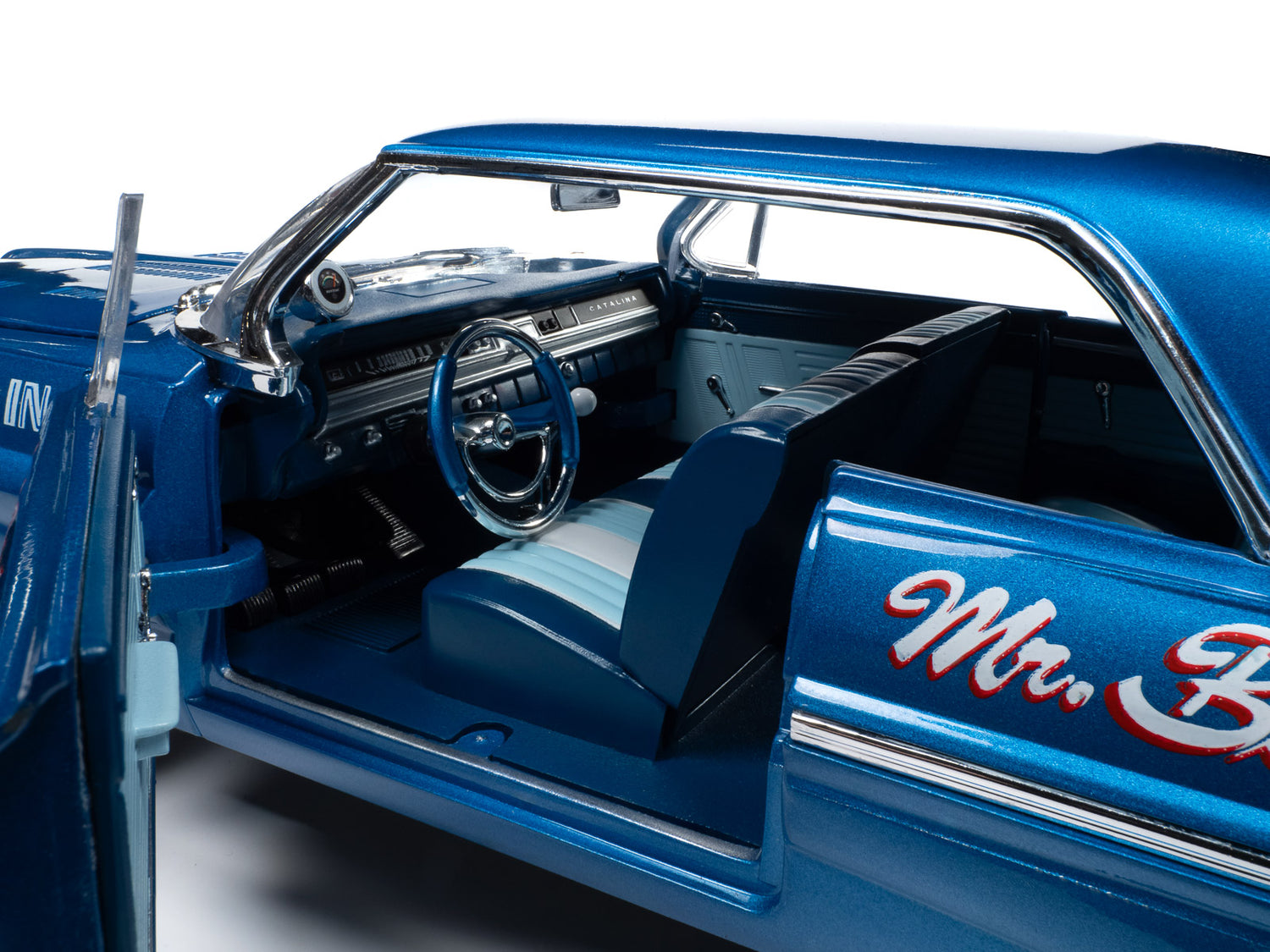 Auto World 1962 Pontiac Catalina Hardtop Legends of the Quarter Mile 1:18 Scale Diecast