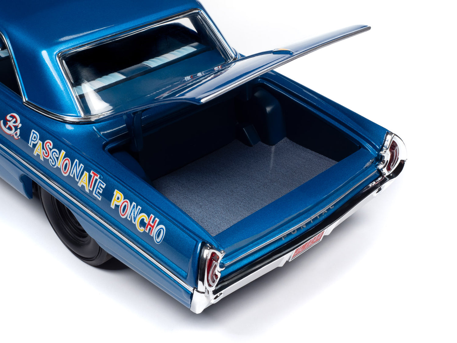 Auto World 1962 Pontiac Catalina Hardtop Legends of the Quarter Mile 1:18 Scale Diecast