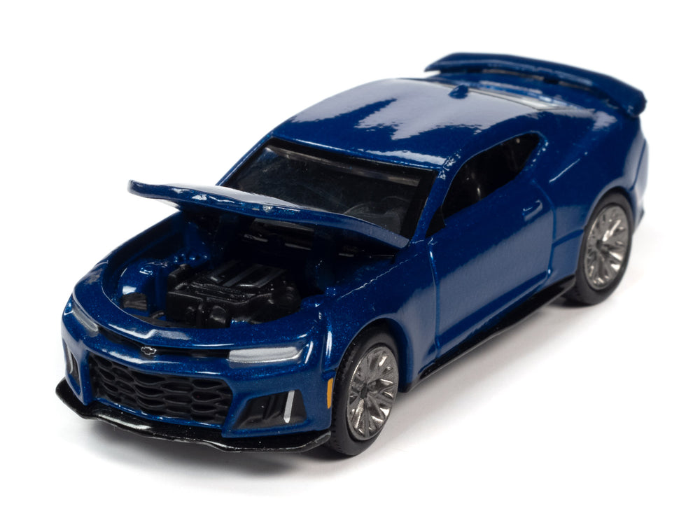 Auto World 2018 Chevrolet Camaro ZL1 (Hyper Blue Metallic) 1:64 Diecast