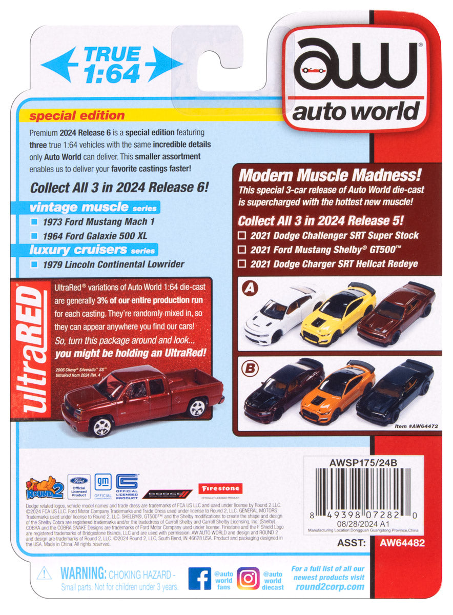 Auto World 1973 Ford Mustang Mach 1 (Pearl White) 164 Diecast Auto