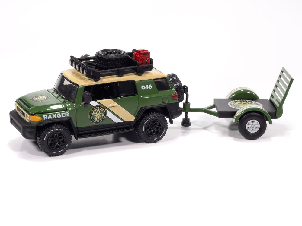 "PRE-ORDER" Johnny Lightning 2014 Toyota FJ Cruiser w/Small Open Trailer 1:64 Diecast (DUE SEPTEMBER 2025)