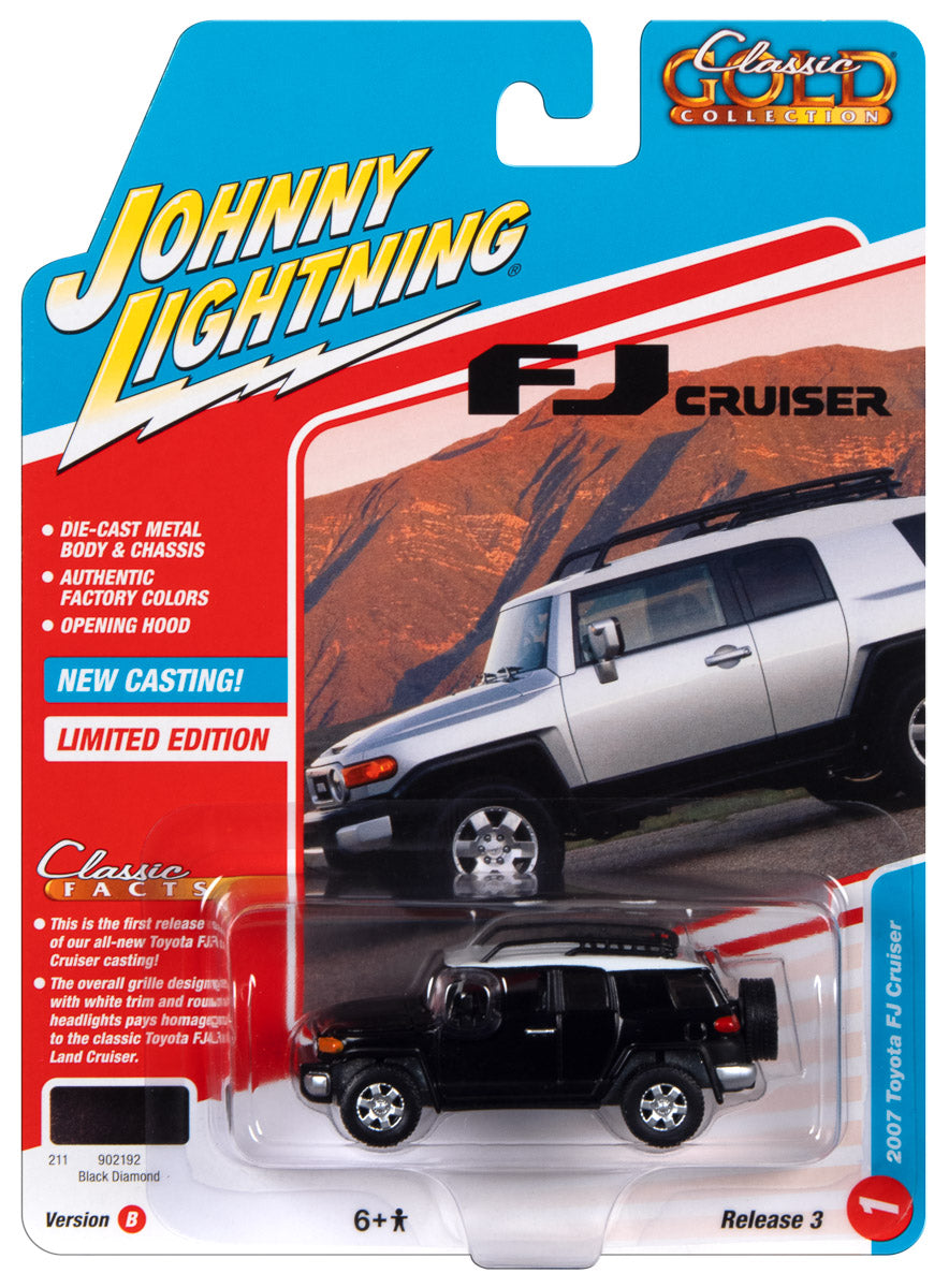 Johnny Lightning Classic Gold 2007 Toyota FJ Cruiser (Black Diamond) 1:64 Scale Diecast
