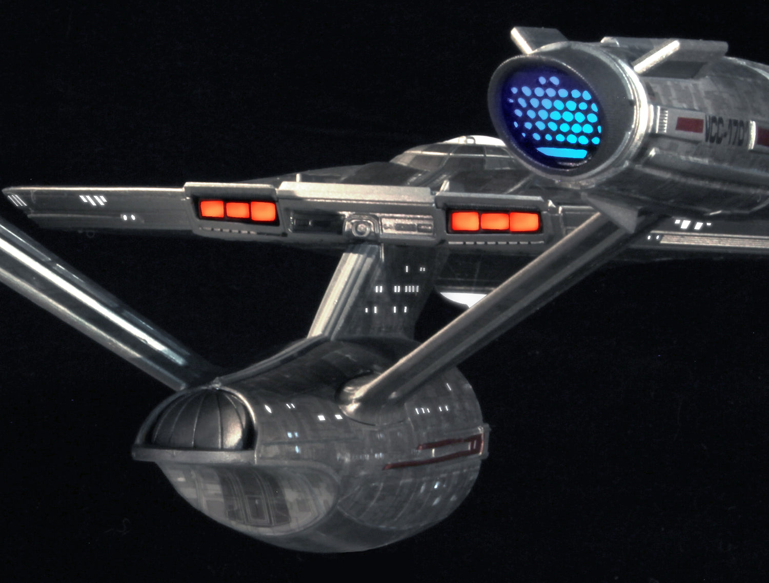 Polar Lights Star Trek Discovery U.S.S Enterprise NCC-1701 Light Kit 1:1000 Scale